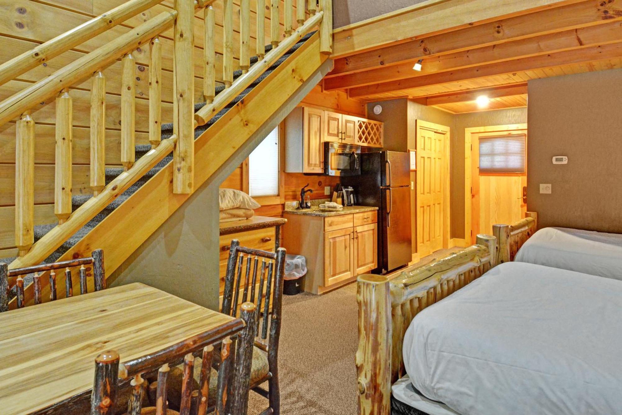 The Lodges At Sunset Village 맥헨리 객실 사진